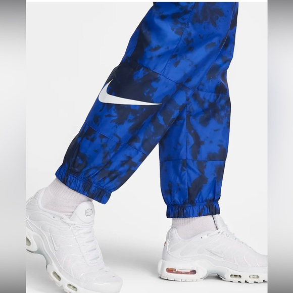 Nike US Soccer Essential Women’s Graphic Joggers - Picture 3 of 14